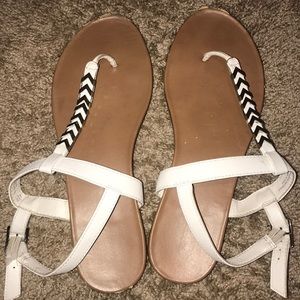 Size 10 white sandals